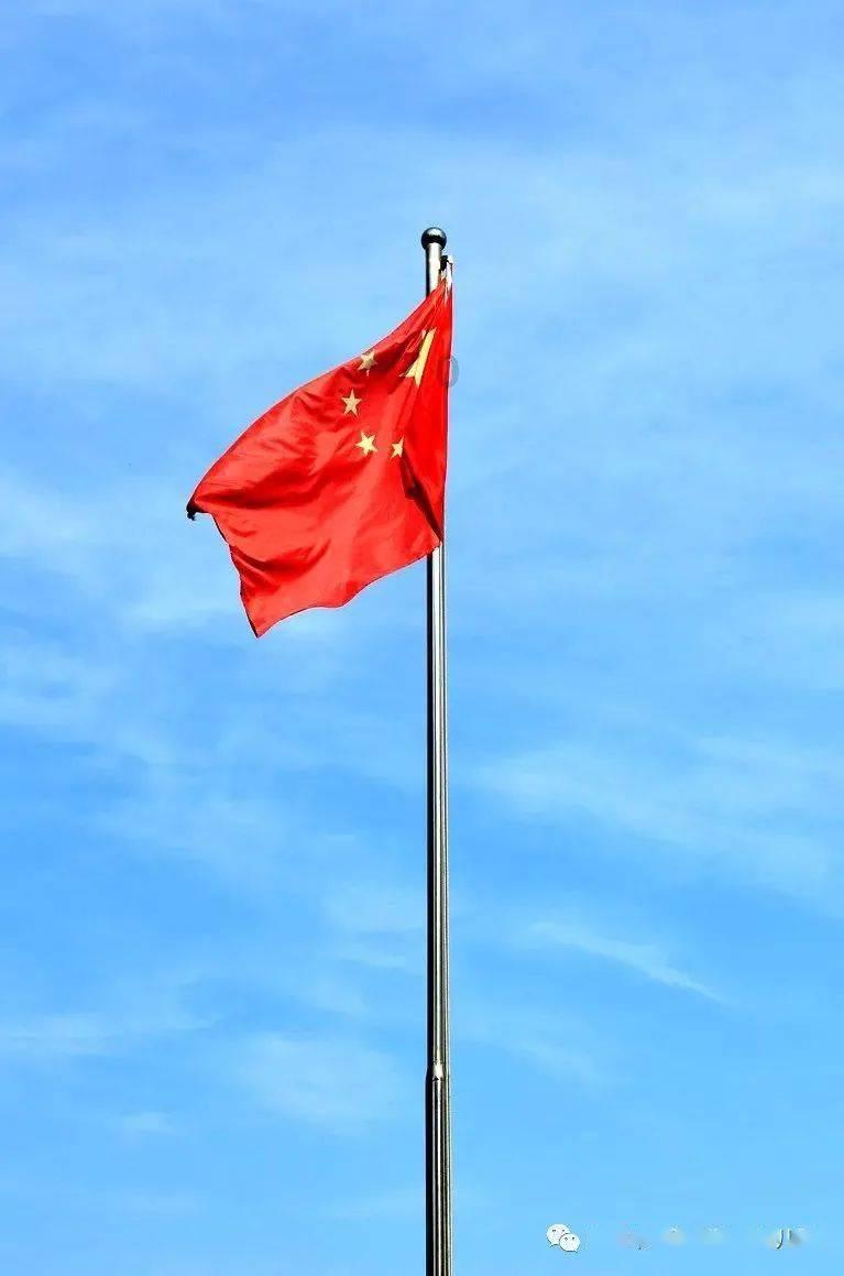 听说航天员太空过年，日照老兵骄傲地哈哈大笑，老兵心里装着什么？游戏画面